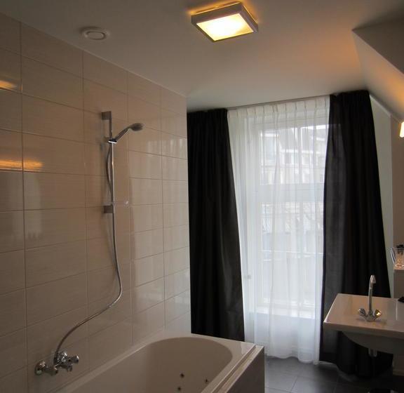 בית מלון כפרי 1851