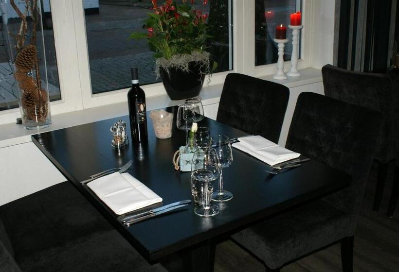 בית מלון כפרי De Herbergh Van Flielant