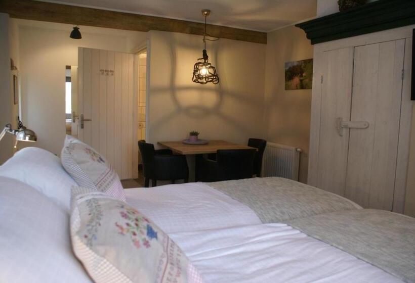 בית מלון כפרי De Hoestinkhof