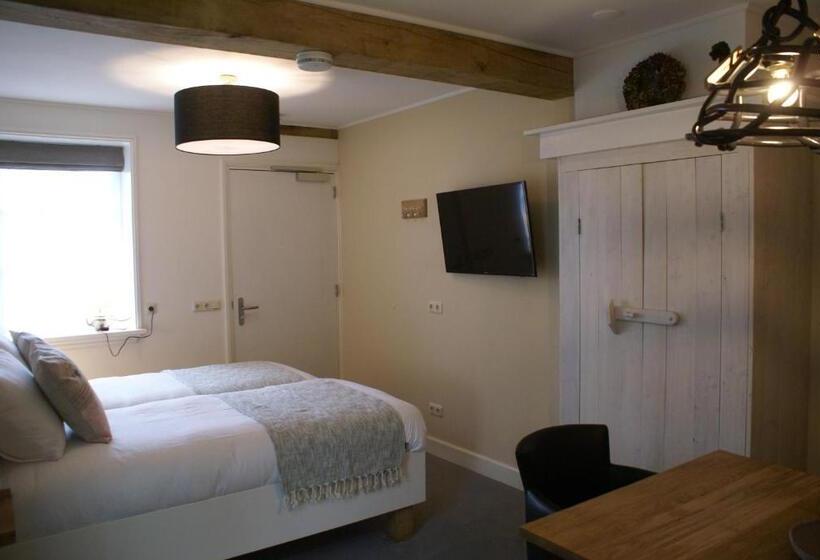 בית מלון כפרי De Hoestinkhof