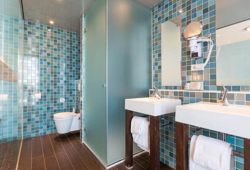 هتل De Roode Schuur