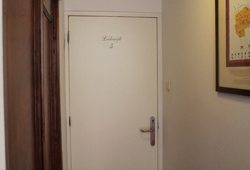 בית מלון כפרי De Vier Heemskinderen