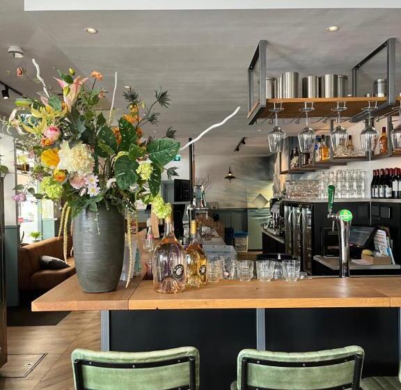 호텔 De Watersport Heeg