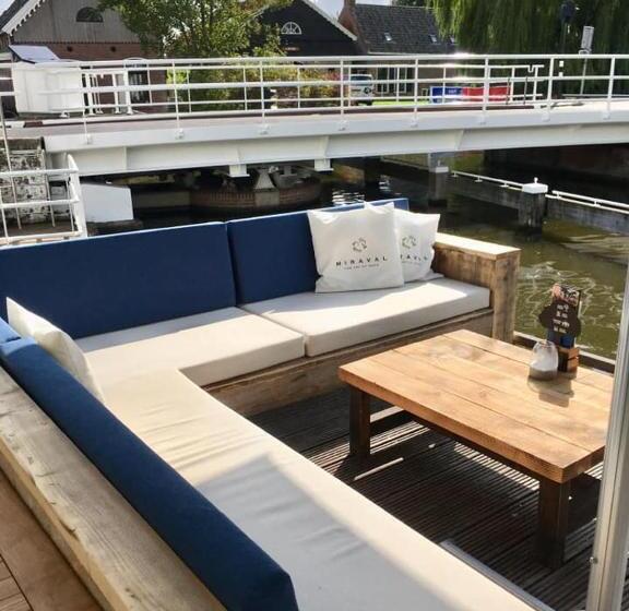 호텔 De Watersport Heeg