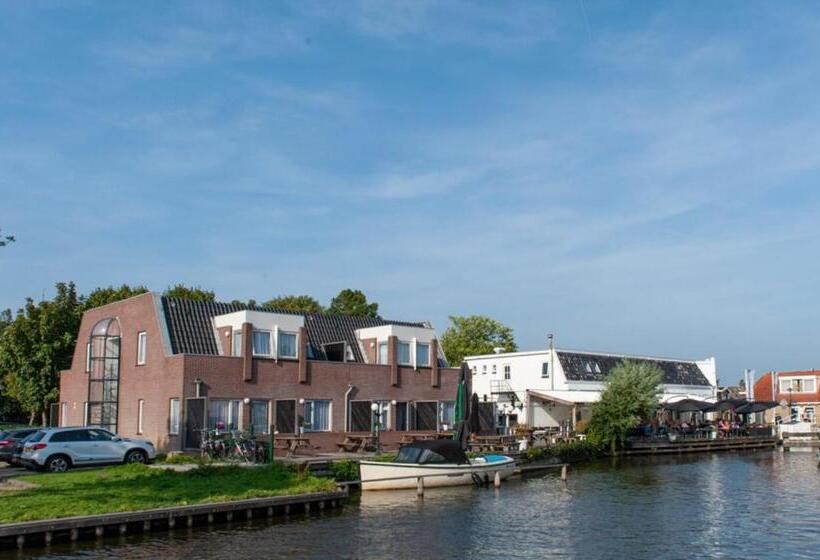 호텔 De Watersport Heeg