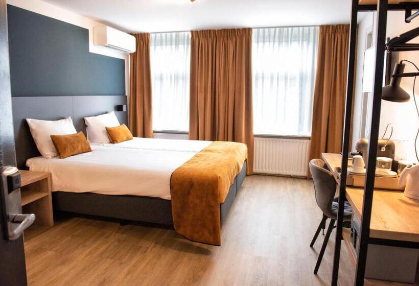 هتل Et Le Cafe De Paris