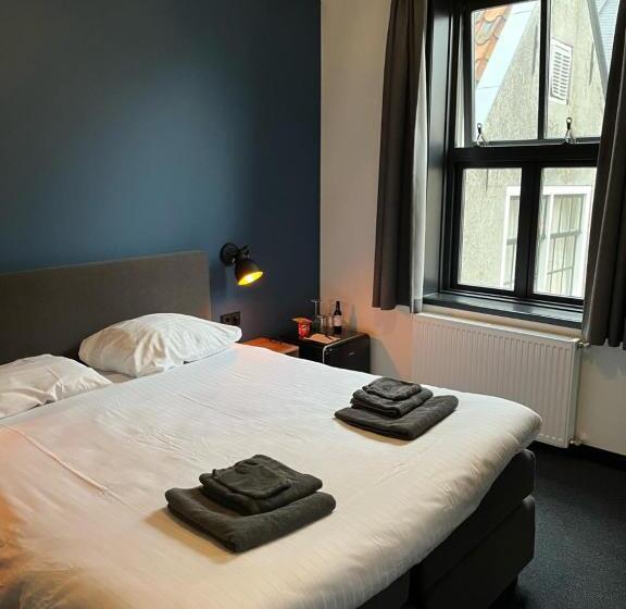 فندق Grandcafe De Doelen