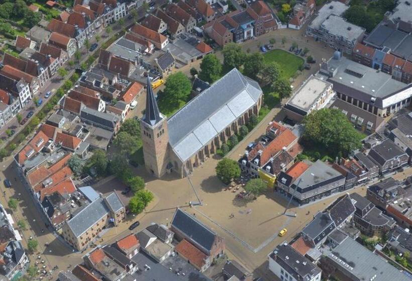 فندق Grandcafe De Doelen