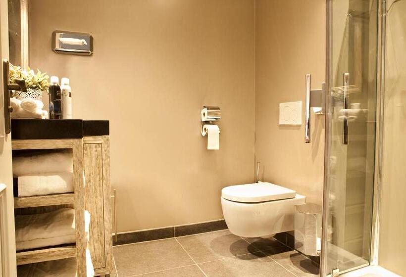 هتل Restaurant D N Dries