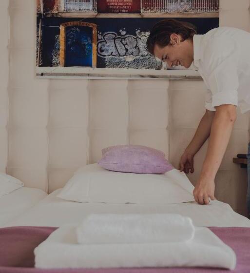 هتل Herberg Sint Petrus