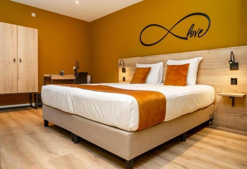 Отель Onder De Linden