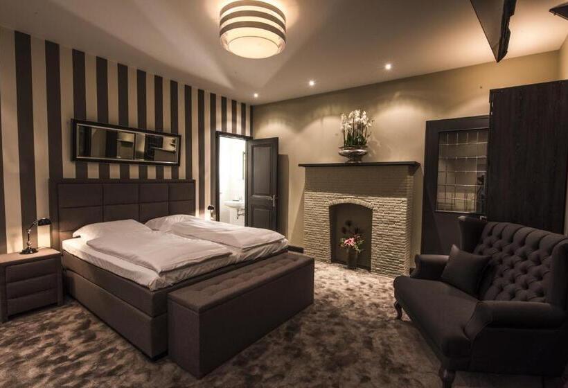 בית מלון כפרי Restaurant Unicum Elzenhagen