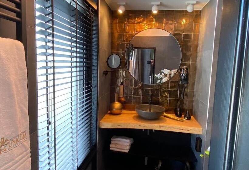 בית מלון כפרי Restaurant Unicum Elzenhagen