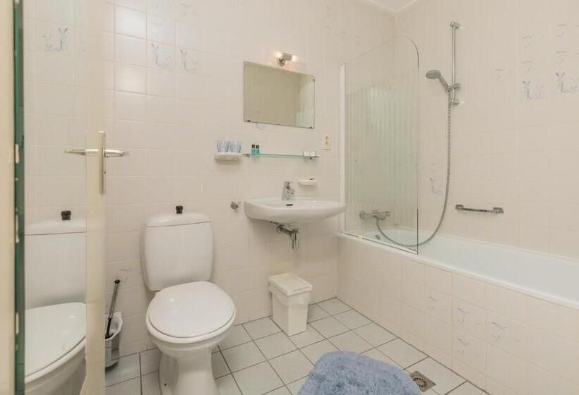 ホテル Restaurant Van Der Weijde