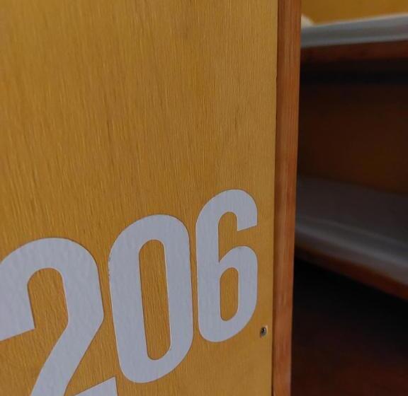 בית מלון כפרי Simplon Hostel