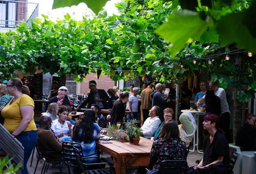 בית מלון כפרי Simplon Hostel