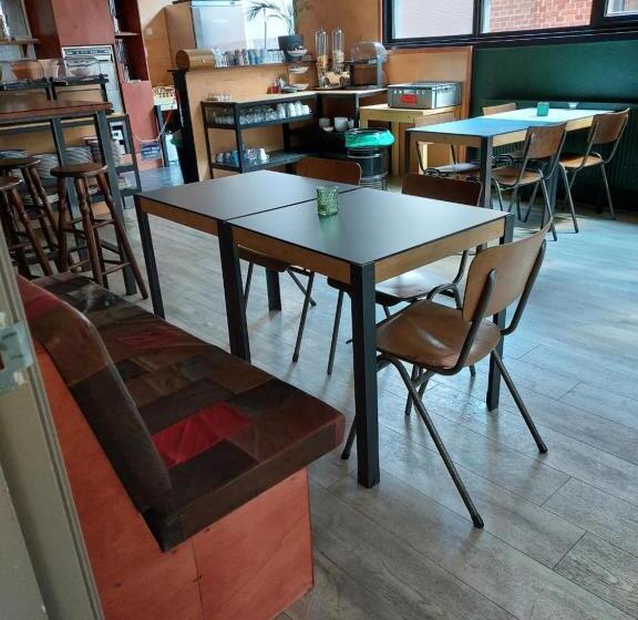 בית מלון כפרי Simplon Hostel