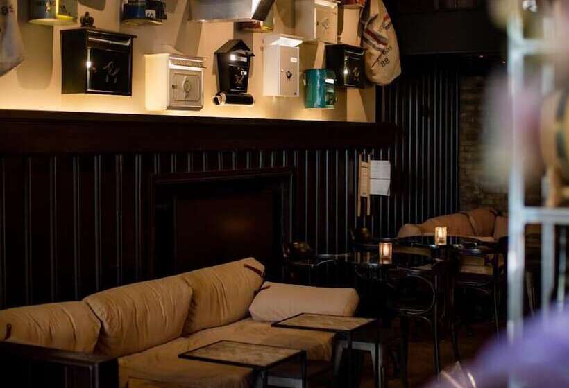 ホテル Stadsherberg De Poshoorn