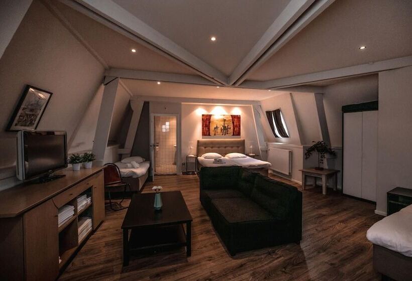 ホテル Stadsherberg De Poshoorn