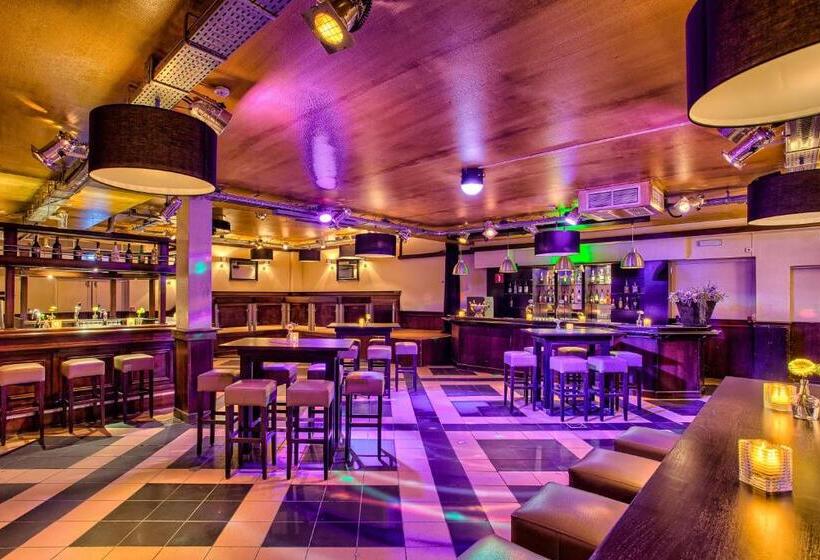 בית מלון כפרי Ter Stege