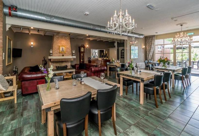 ホテル Restaurant Van Der Weijde