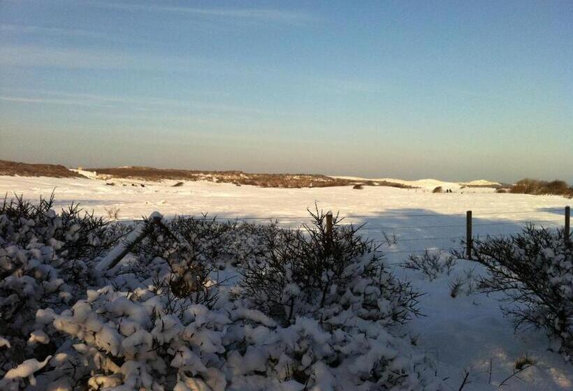 Strandhotel Dennenbos