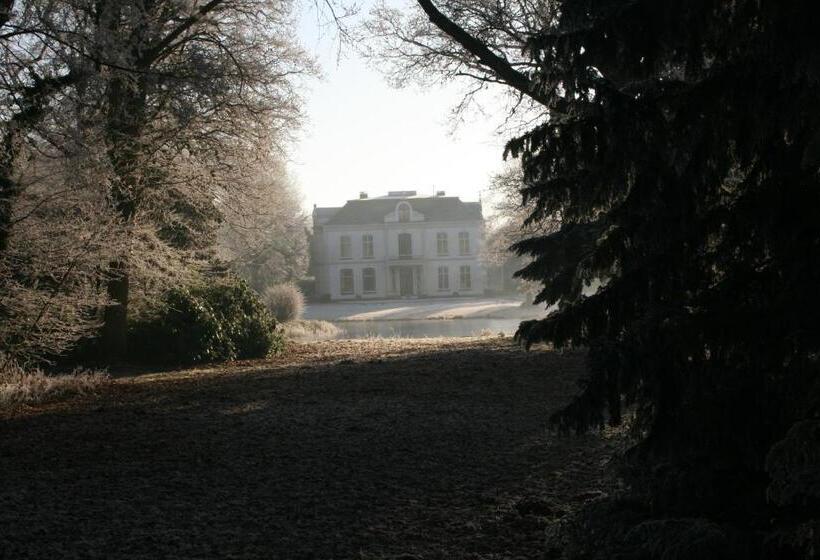 Strandhotel Dennenbos