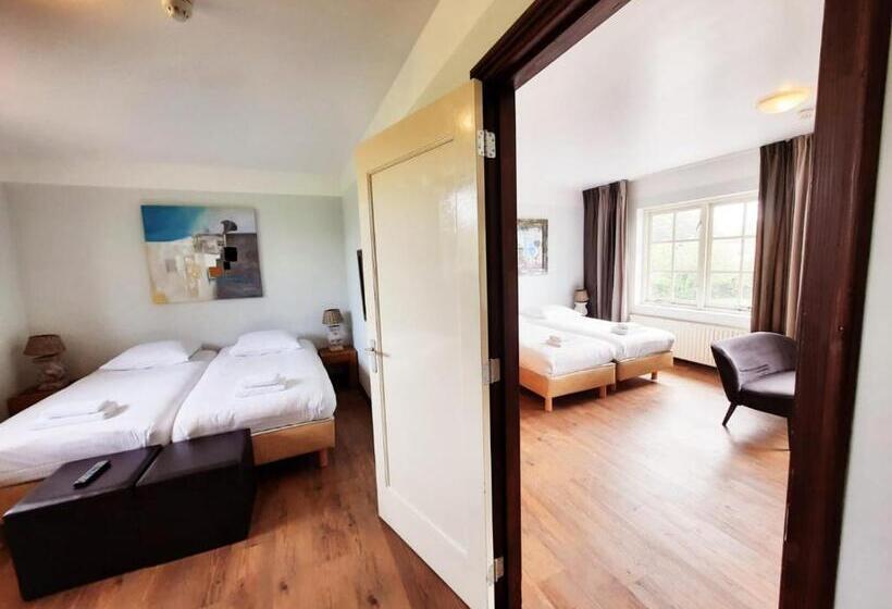 Strandhotel Dennenbos