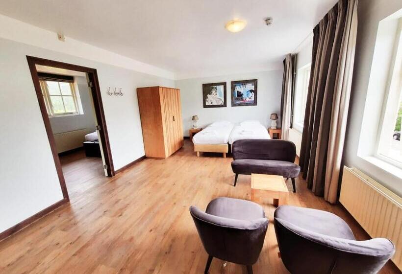 Strandhotel Dennenbos