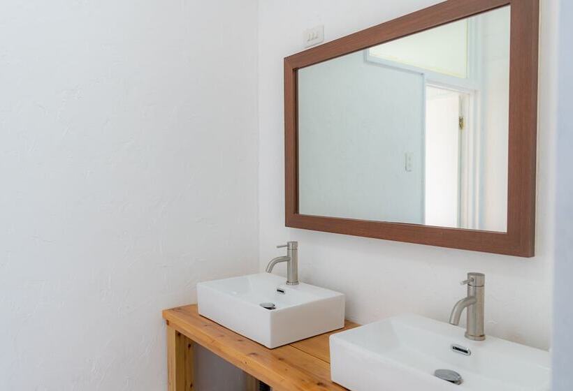 הוסטל The Sanctuary Kohama Retreat