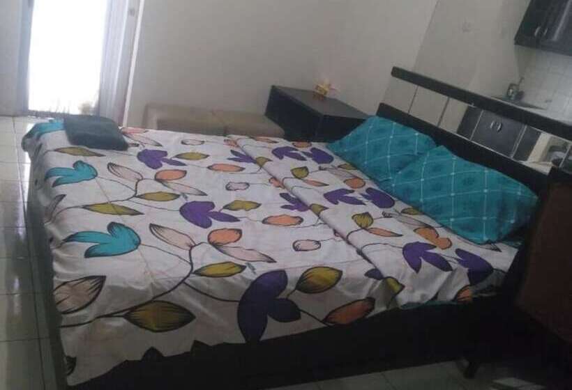 호텔 Capital O 93931 Elzio Property