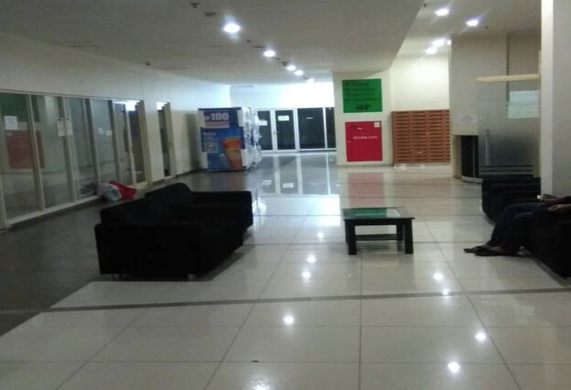 호텔 Capital O 93931 Elzio Property