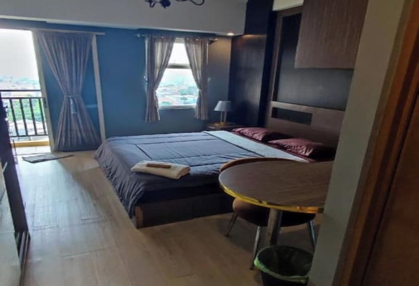 호텔 Capital O 93931 Elzio Property