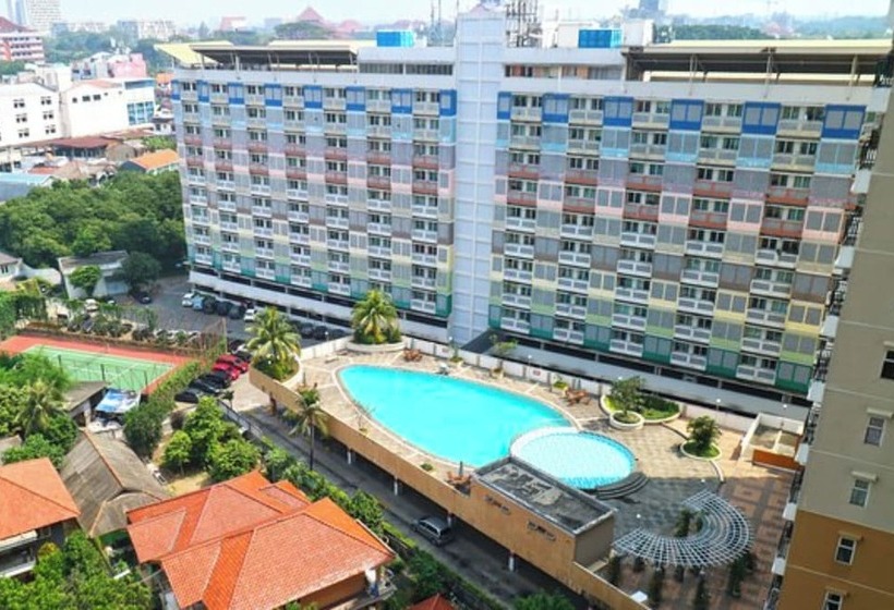 호텔 Capital O 93931 Elzio Property