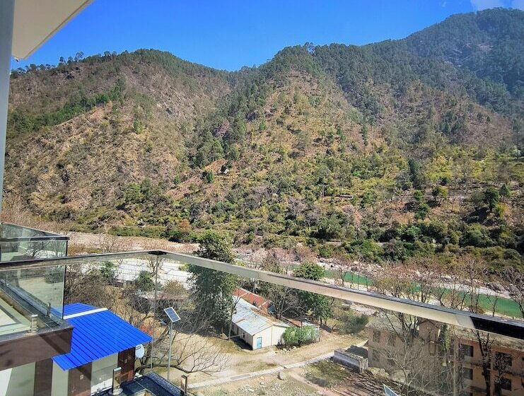 בית מלון כפרי Hill River View Resort