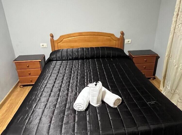 酒店 Hostal Restaurante San Roque