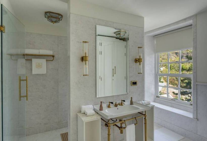 בית מלון כפרי Kinwani House By Aalia Collection