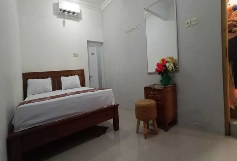 ホテル Oyo 93963 Homestay Kita Purworejo