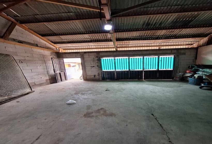 酒店 Spot On 93908 Angel Guest House