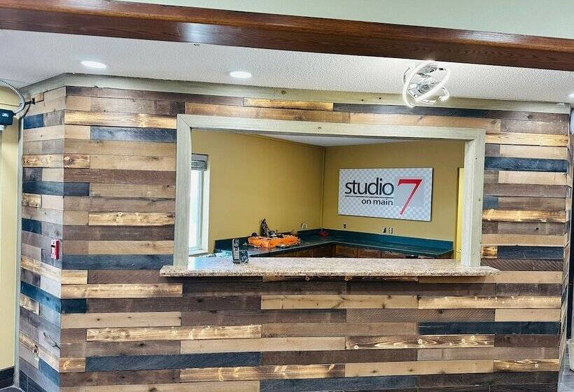 ホテル Studio 7 On Main