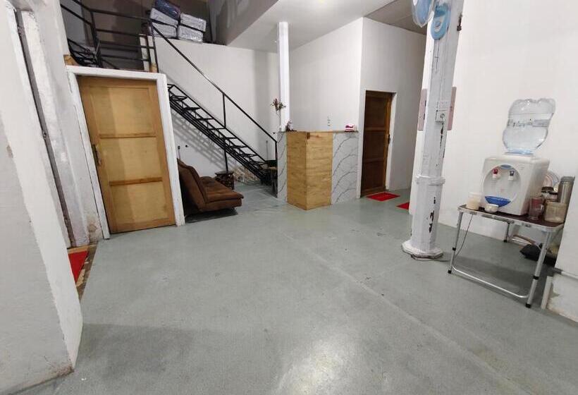 بنسيون Motel Penginapan Sartika