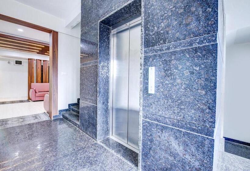 Fabhotel The South Square   Nr Suguna Hospital