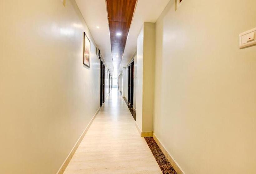 Fabhotel The South Square   Nr Suguna Hospital