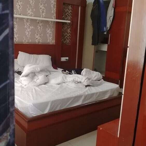 酒店 Vitthal Prayagraj