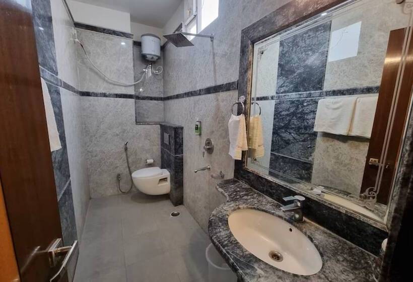 酒店 Vitthal Prayagraj