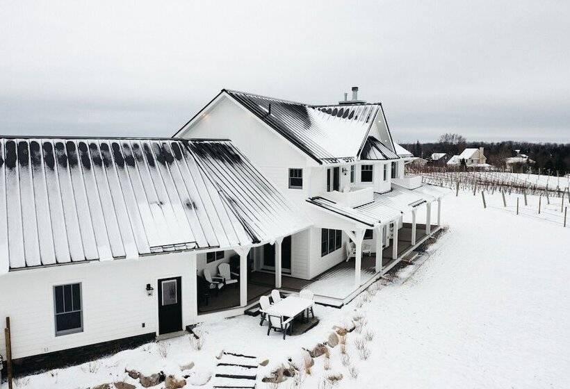 Отель Yuba Vineyard