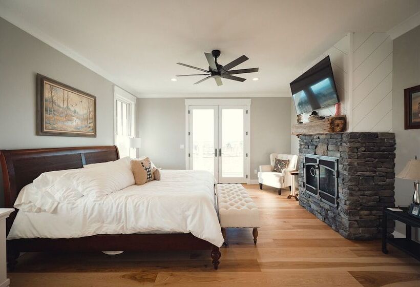 Отель Yuba Vineyard