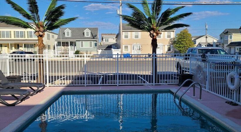 旅馆 The Lamplight Inn