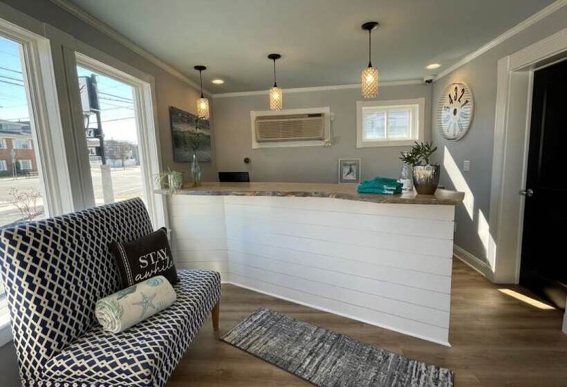 旅馆 The Lamplight Inn