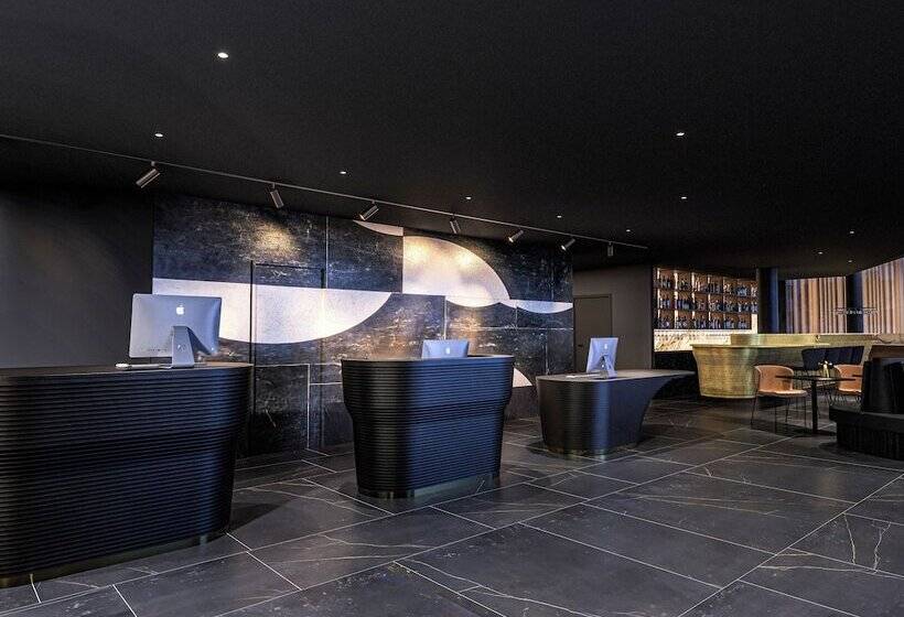 Clarion Hotel Karlatornet